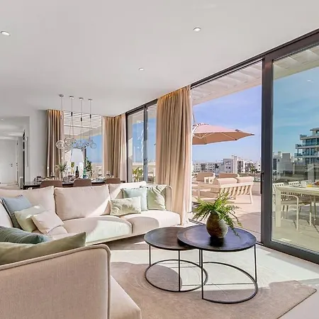 Fantastic 3bdr Penthouse - Lux *