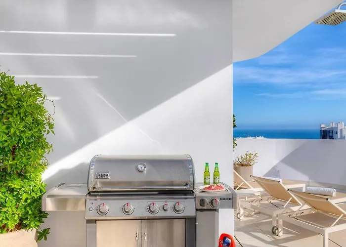 Fantastic 3bdr Penthouse - Lux 아파트 푸엔히롤라