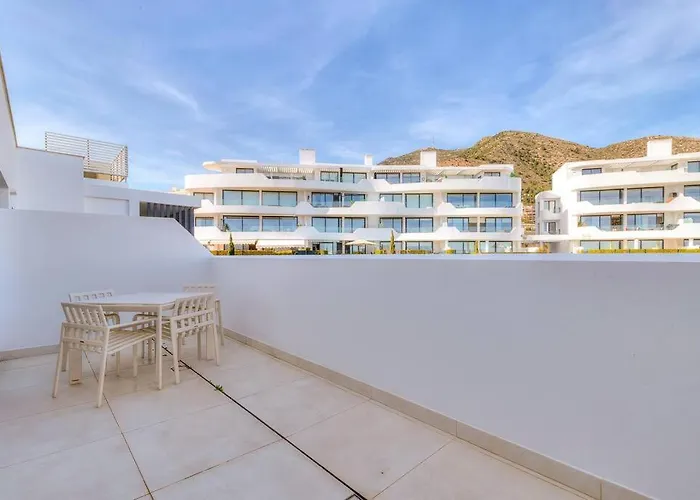 Fantastic 3bdr Penthouse - Lux