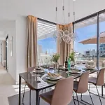 Fantastic 3bdr Penthouse - Lux Apartment *