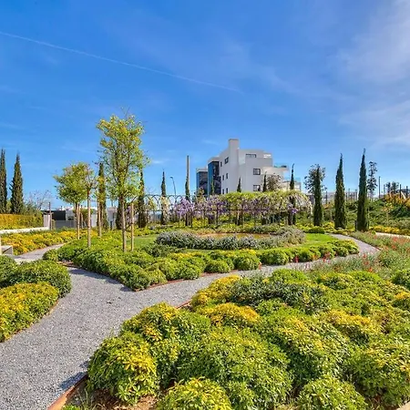 Fantastic 3bdr Penthouse - Lux *