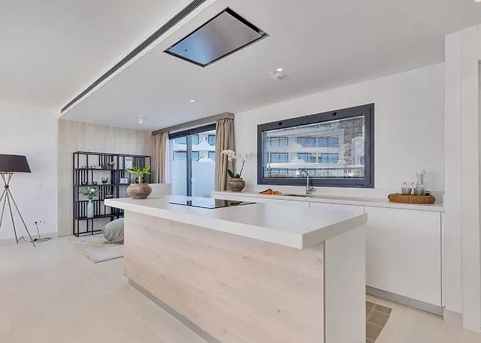 Fantastic 3bdr Penthouse - Lux *